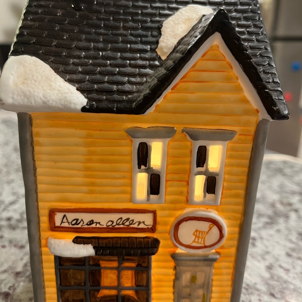 Holiday Village House Decor - Yellow and Black